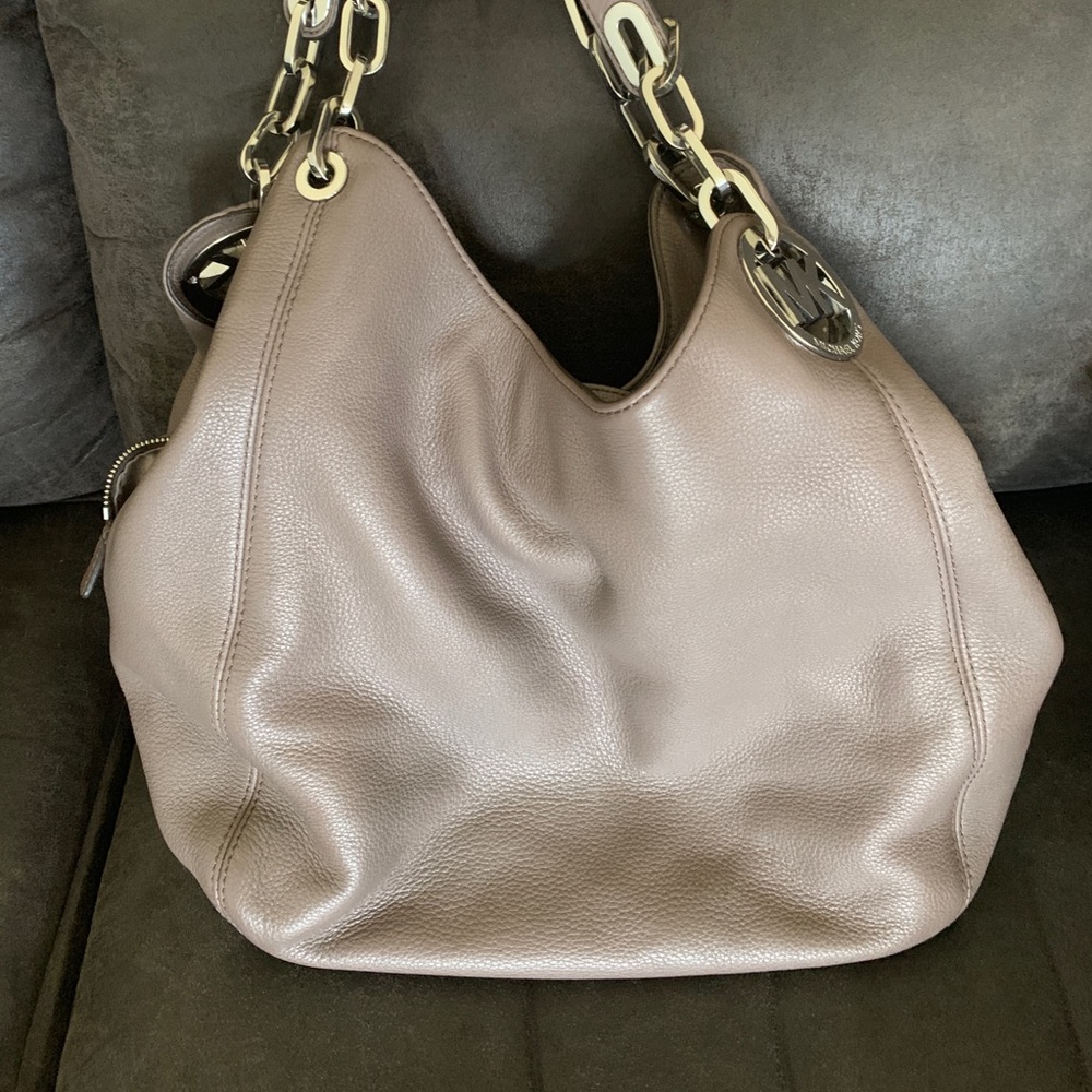 MK shoulder Tote